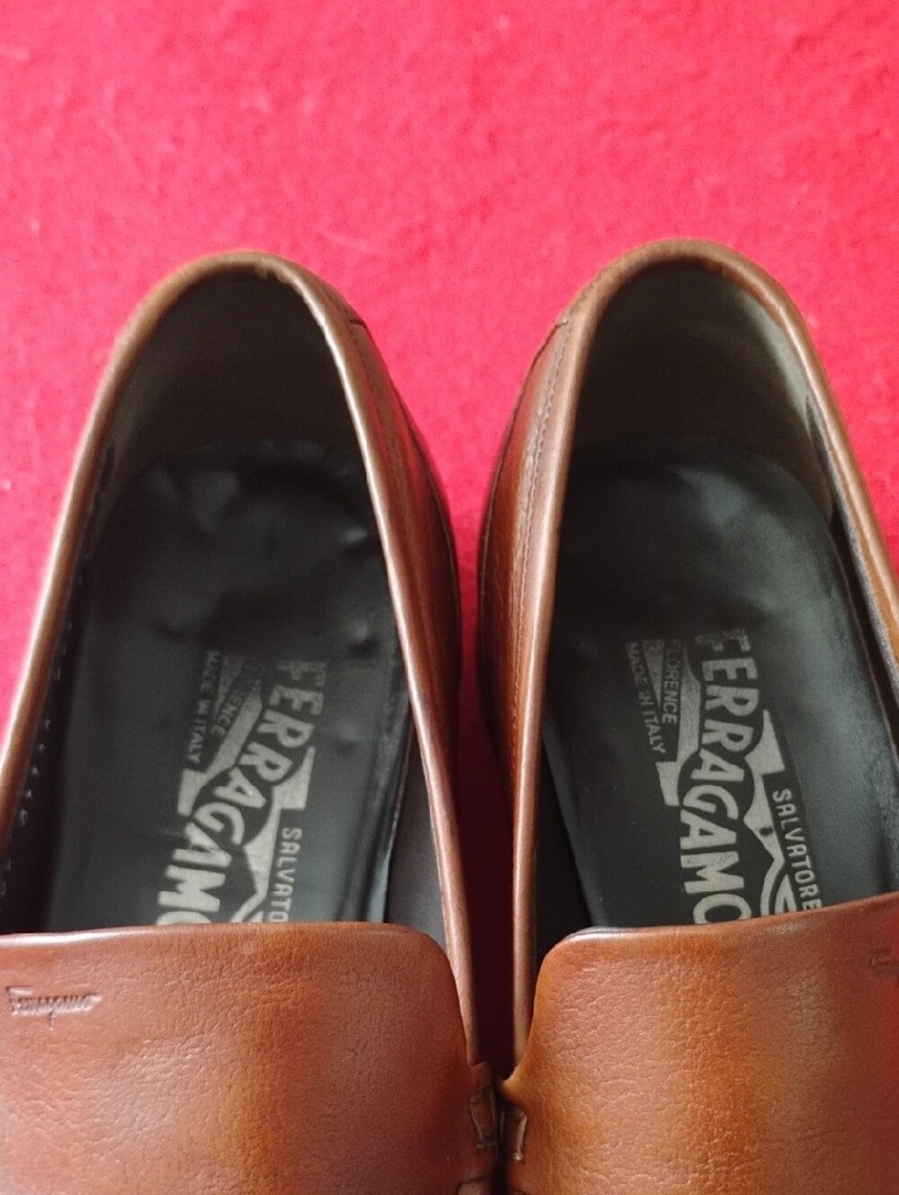 Salvatore Ferragamo Men's Chestnut Brown Leather Slip-On Loafers - Picture 8 of 9